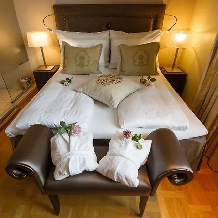 Havnekontoret Hotel