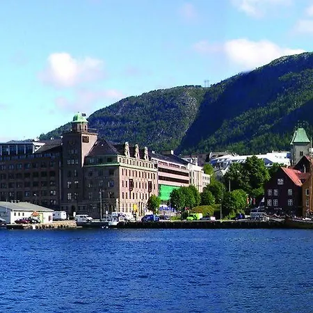 Havnekontoret Hotel 4*